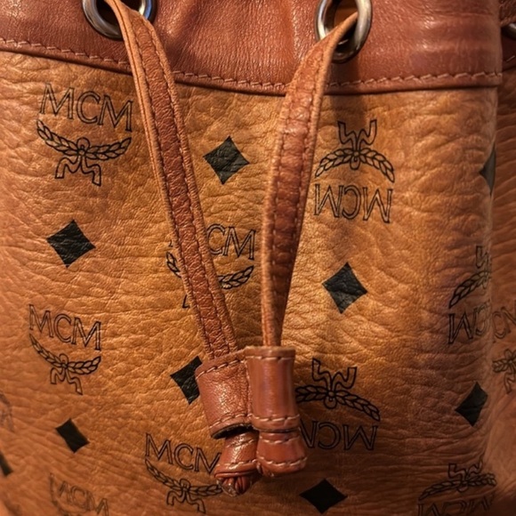 MCM Visetos Cognac Brown Drawstring Leather Bucket Shoulder Bag (Germany) - Picture 3 of 5